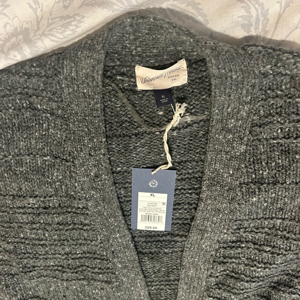 NWT Women’s sweater